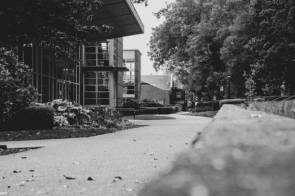 The EvoLLLution | Looking Ahead: Why Universities Need to Adopt the Credential Model