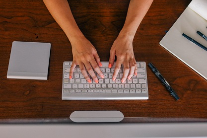 The EvoLLLution | Online Learning Doesn’t Have to Be Isolating: Exploring the Mentoring Model Online Learning Doesn’t Have to Be Isolating: Exploring the Mentoring Model